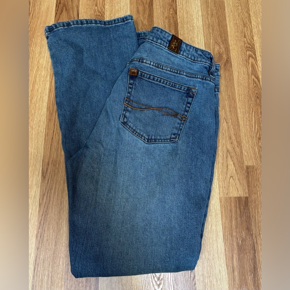 Women's Wrangler Aura  Boot Cut Jeans